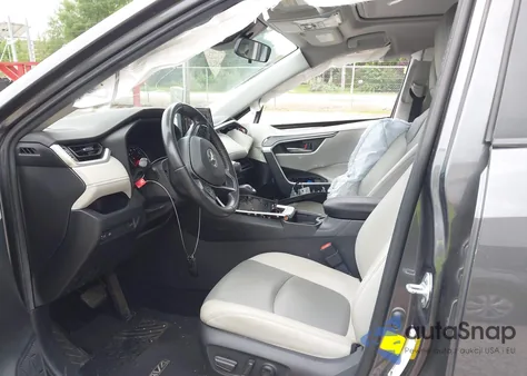 2019 Toyota Rav4 Xle Premium from USA, damaged, VIN JTMC1RFV6KJ004018